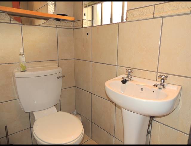 2 BEDROOM TOWNHOUSE FOR SALE IN AMOROSA